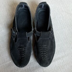 Minnetonka Black Moccasins for Women